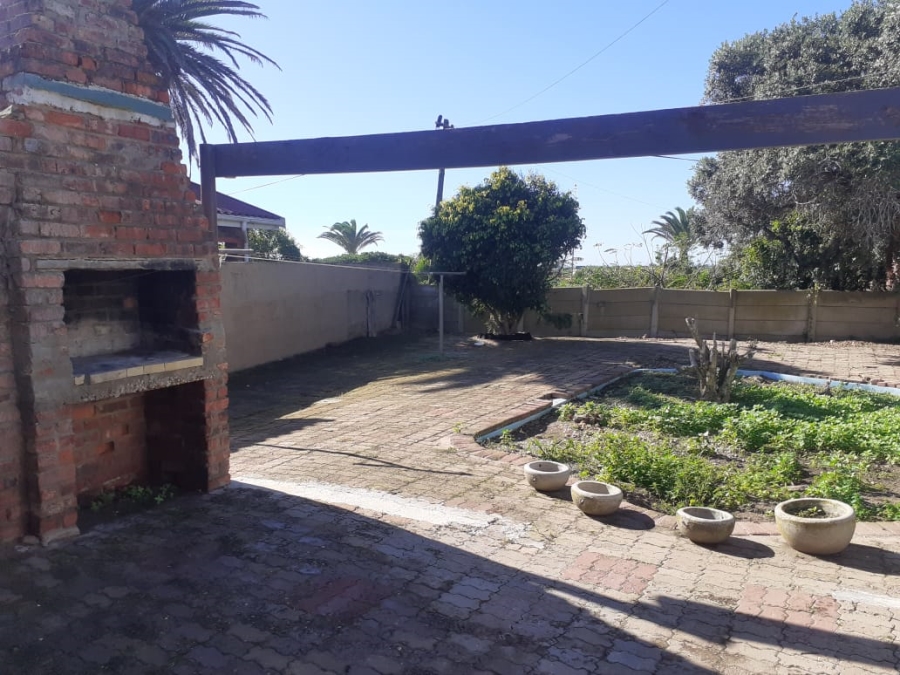 To Let 3 Bedroom Property for Rent in Kabeljauws Eastern Cape